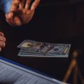 Traditional vs. Roth 401(k): Weighing the Pros and Cons for Retirement Savings
