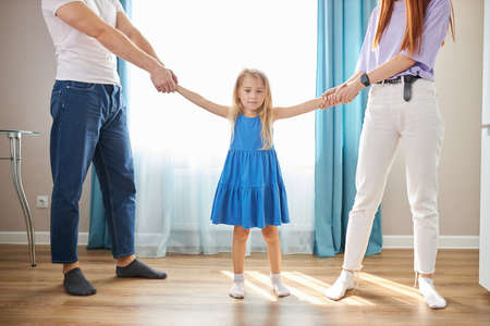 Choosing the Right Type of Life Insurance for Parents: Term vs Whole vs Universal