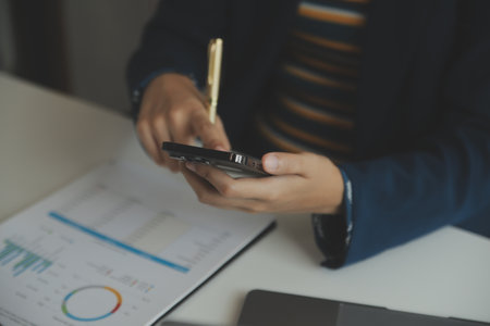 Smartphone Savings: Reducing Your Cell Phone and Internet Bills in the States