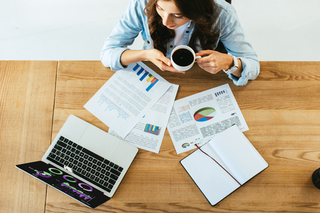 Strategic Time Management: Balancing Side Hustles, Full-Time Work, and Family on Your FIRE Journey