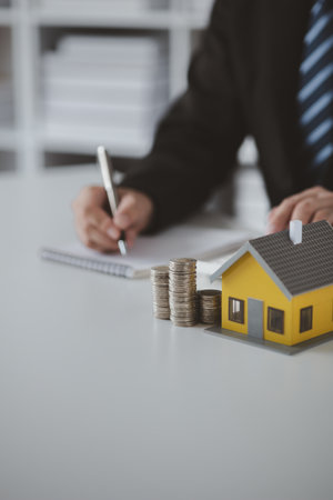 Building Wealth with Real Estate: Leveraging Rental Income for Long-Term Financial Freedom