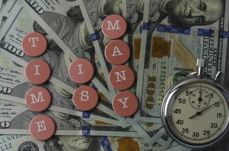 A Month-by-Month Approach to Expense Tracking: Seasonal Tips for American Consumers